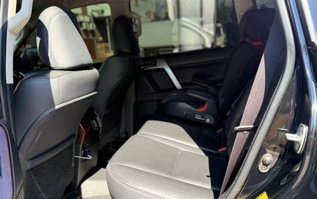 Toyota Land Cruiser Prado 150 рестайлинг 2, 2015 год, 3 550 000 рублей, 10 фотография