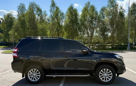 Toyota Land Cruiser Prado 150 рестайлинг 2, 2015 год, 3 550 000 рублей, 3 фотография