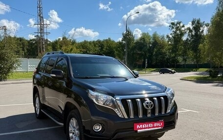 Toyota Land Cruiser Prado 150 рестайлинг 2, 2015 год, 3 550 000 рублей, 2 фотография