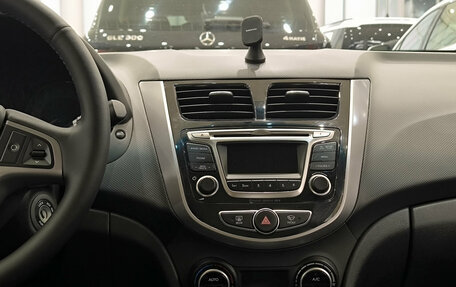 Hyundai Solaris II рестайлинг, 2014 год, 1 120 000 рублей, 18 фотография