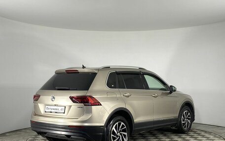 Volkswagen Tiguan II, 2019 год, 2 630 000 рублей, 5 фотография