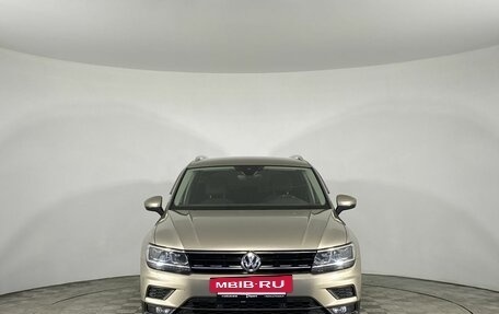Volkswagen Tiguan II, 2019 год, 2 630 000 рублей, 3 фотография