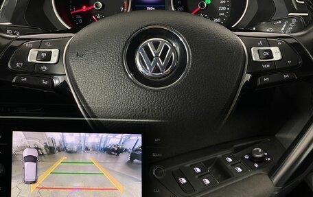 Volkswagen Tiguan II, 2019 год, 2 630 000 рублей, 20 фотография