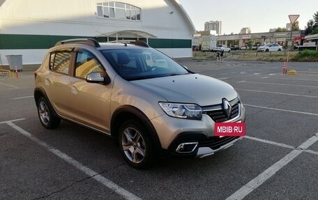 Renault Sandero II рестайлинг, 2020 год, 1 256 000 рублей, 2 фотография