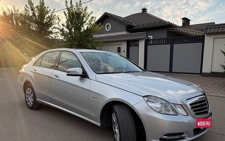 Mercedes-Benz E-Класс, 2011 год, 1 125 000 рублей, 18 фотография