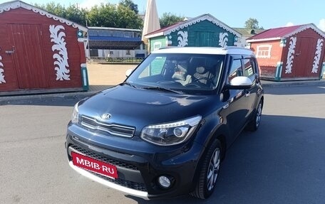 KIA Soul II рестайлинг, 2018 год, 1 490 000 рублей, 8 фотография