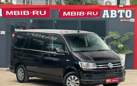 Volkswagen Caravelle T6 рестайлинг, 2017 год, 2 299 000 рублей, 1 фотография