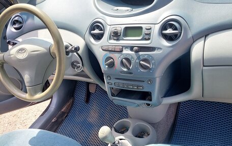 Toyota Yaris I рестайлинг, 1999 год, 310 000 рублей, 8 фотография
