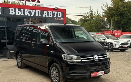 Volkswagen Caravelle T6 рестайлинг, 2017 год, 2 299 000 рублей, 2 фотография
