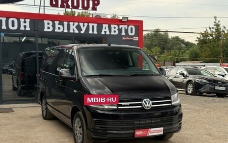Volkswagen Caravelle T6 рестайлинг, 2017 год, 2 299 000 рублей, 3 фотография