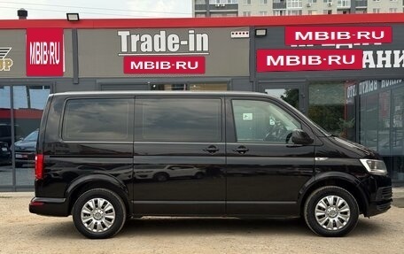Volkswagen Caravelle T6 рестайлинг, 2017 год, 2 299 000 рублей, 20 фотография