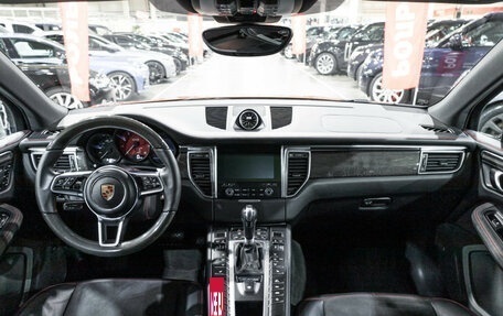Porsche Macan I рестайлинг, 2016 год, 4 750 000 рублей, 22 фотография