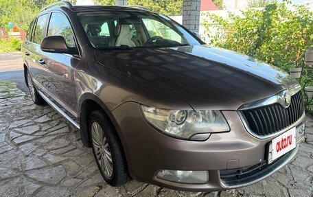 Skoda Superb III рестайлинг, 2012 год, 1 150 000 рублей, 2 фотография