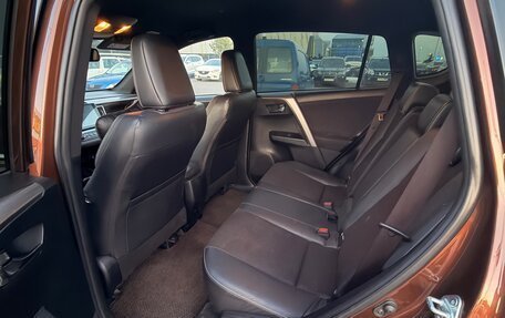 Toyota RAV4, 2017 год, 2 250 000 рублей, 6 фотография