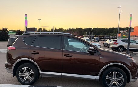 Toyota RAV4, 2017 год, 2 250 000 рублей, 7 фотография