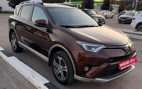 Toyota RAV4, 2017 год, 2 250 000 рублей, 3 фотография