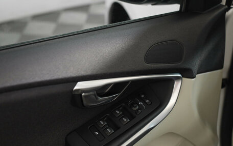 Volvo V40 Cross Country I, 2014 год, 1 149 000 рублей, 18 фотография