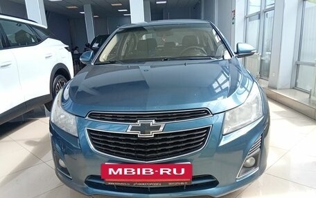 Chevrolet Cruze II, 2014 год, 679 000 рублей, 2 фотография