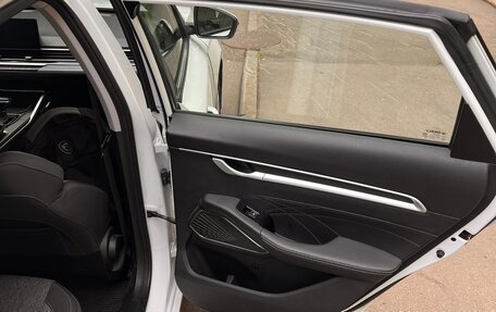 Geely Emgrand, 2023 год, 1 500 000 рублей, 12 фотография