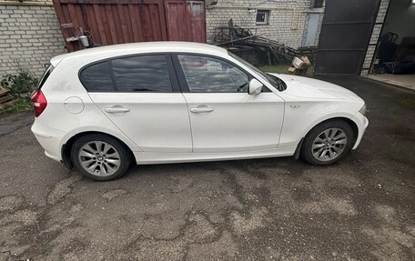 BMW 1 серия, 2011 год, 850 000 рублей, 6 фотография