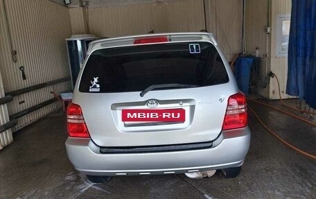 Toyota Kluger I, 2001 год, 950 000 рублей, 2 фотография