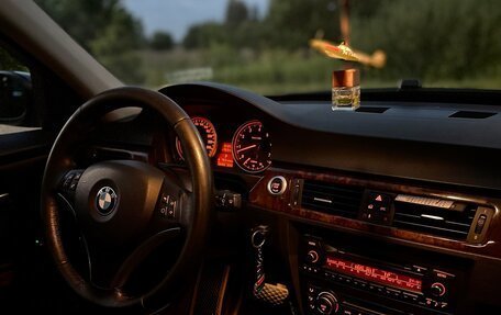 BMW 3 серия, 2008 год, 1 220 000 рублей, 24 фотография
