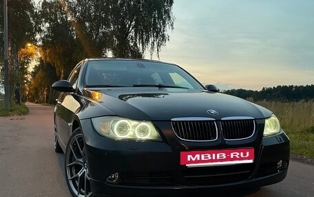 BMW 3 серия, 2008 год, 1 220 000 рублей, 32 фотография