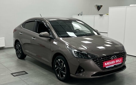 Hyundai Solaris II рестайлинг, 2022 год, 1 820 000 рублей, 3 фотография