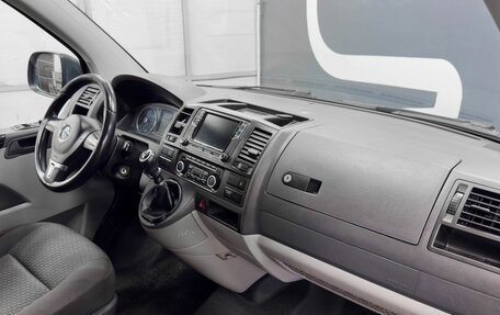 Volkswagen Caravelle T5, 2013 год, 1 399 900 рублей, 9 фотография