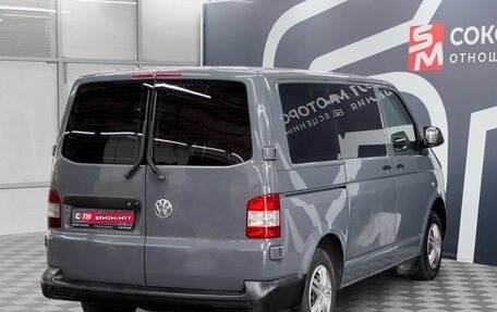 Volkswagen Caravelle T5, 2013 год, 1 399 900 рублей, 6 фотография