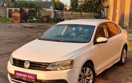 Volkswagen Jetta VI, 2015 год, 650 000 рублей, 1 фотография