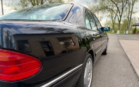 Mercedes-Benz E-Класс, 1998 год, 1 000 000 рублей, 6 фотография
