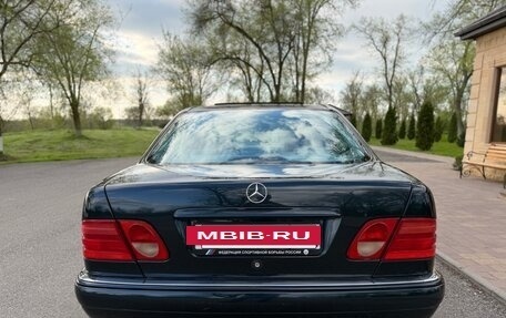 Mercedes-Benz E-Класс, 1998 год, 1 000 000 рублей, 5 фотография
