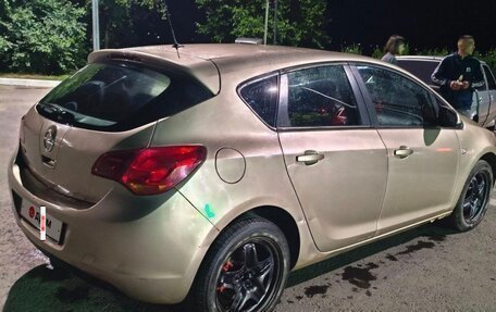 Opel Astra J, 2011 год, 535 000 рублей, 3 фотография