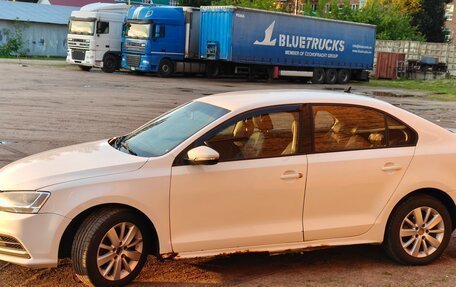 Volkswagen Jetta VI, 2015 год, 650 000 рублей, 3 фотография