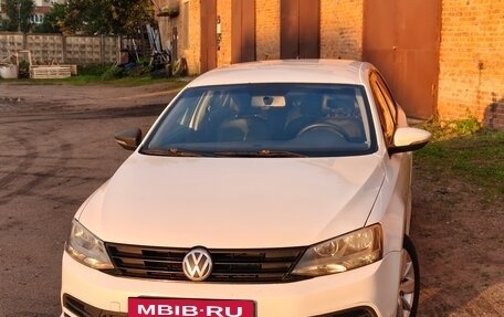 Volkswagen Jetta VI, 2015 год, 650 000 рублей, 8 фотография