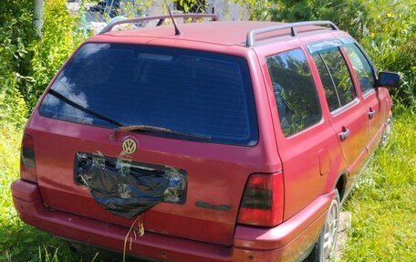 Volkswagen Golf III, 1998 год, 160 000 рублей, 2 фотография