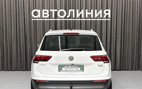 Volkswagen Tiguan II, 2016 год, 2 099 000 рублей, 6 фотография