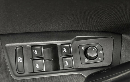 Volkswagen Tiguan II, 2016 год, 2 099 000 рублей, 12 фотография