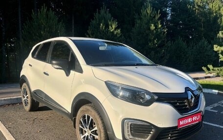 Renault Kaptur I рестайлинг, 2018 год, 1 450 000 рублей, 1 фотография