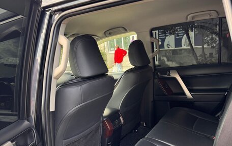 Toyota Land Cruiser Prado 150 рестайлинг 2, 2016 год, 4 350 000 рублей, 12 фотография