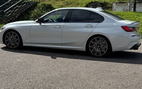 BMW 3 серия, 2019 год, 3 900 000 рублей, 3 фотография