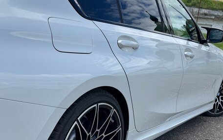 BMW 3 серия, 2019 год, 3 900 000 рублей, 15 фотография
