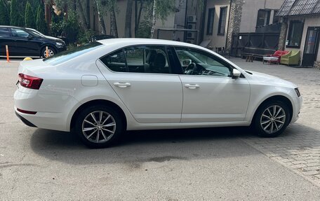 Skoda Octavia, 2022 год, 2 100 000 рублей, 2 фотография
