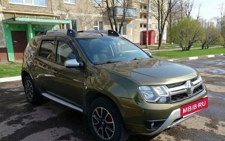 Renault Duster I рестайлинг, 2016 год, 930 000 рублей, 2 фотография