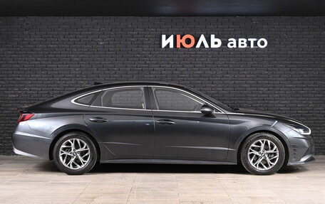 Hyundai Sonata VIII, 2021 год, 2 100 000 рублей, 6 фотография