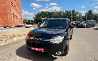 Mitsubishi Outlander III рестайлинг 3, 2013 год, 900 000 рублей, 1 фотография