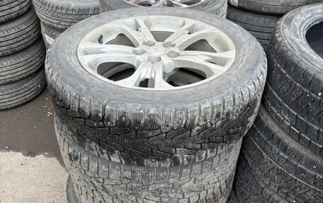 Mitsubishi Outlander III рестайлинг 3, 2013 год, 900 000 рублей, 19 фотография
