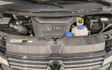 Volkswagen Multivan T6 рестайлинг, 2020 год, 6 399 000 рублей, 10 фотография