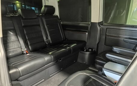 Volkswagen Multivan T6 рестайлинг, 2020 год, 6 399 000 рублей, 15 фотография